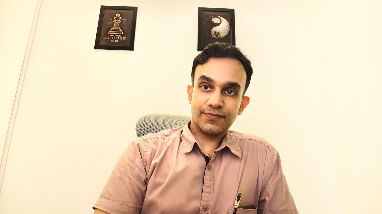 Dr. Vivek
